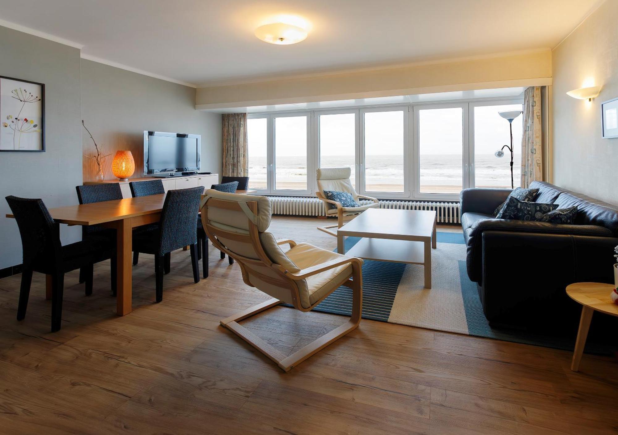 Apartment Valdemosa Де Хаан Екстериор снимка